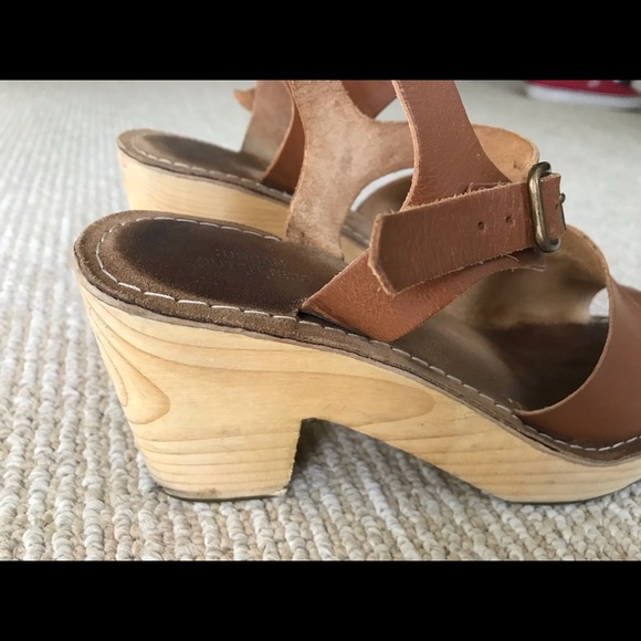 Urban Outfitters Platform brown sandal - Picture 4 of 4